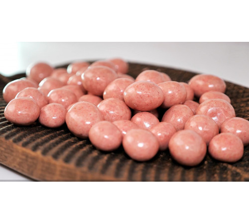 Конфеты "Клубника в клубничном шоколаде"