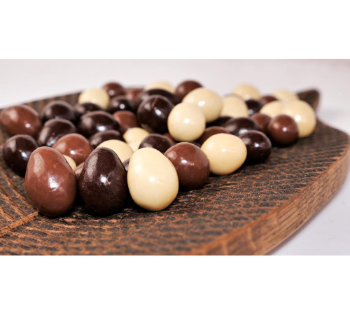 Сосновая шишка микс в трех шоколадах с одуванчиком