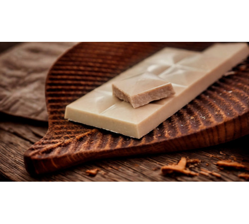 Шоколад Особый малосладкий меланжерный белый 100 гр.