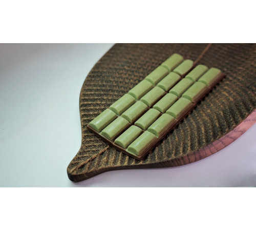 Сыроедный Шоколад "Молочно-шпинатный"